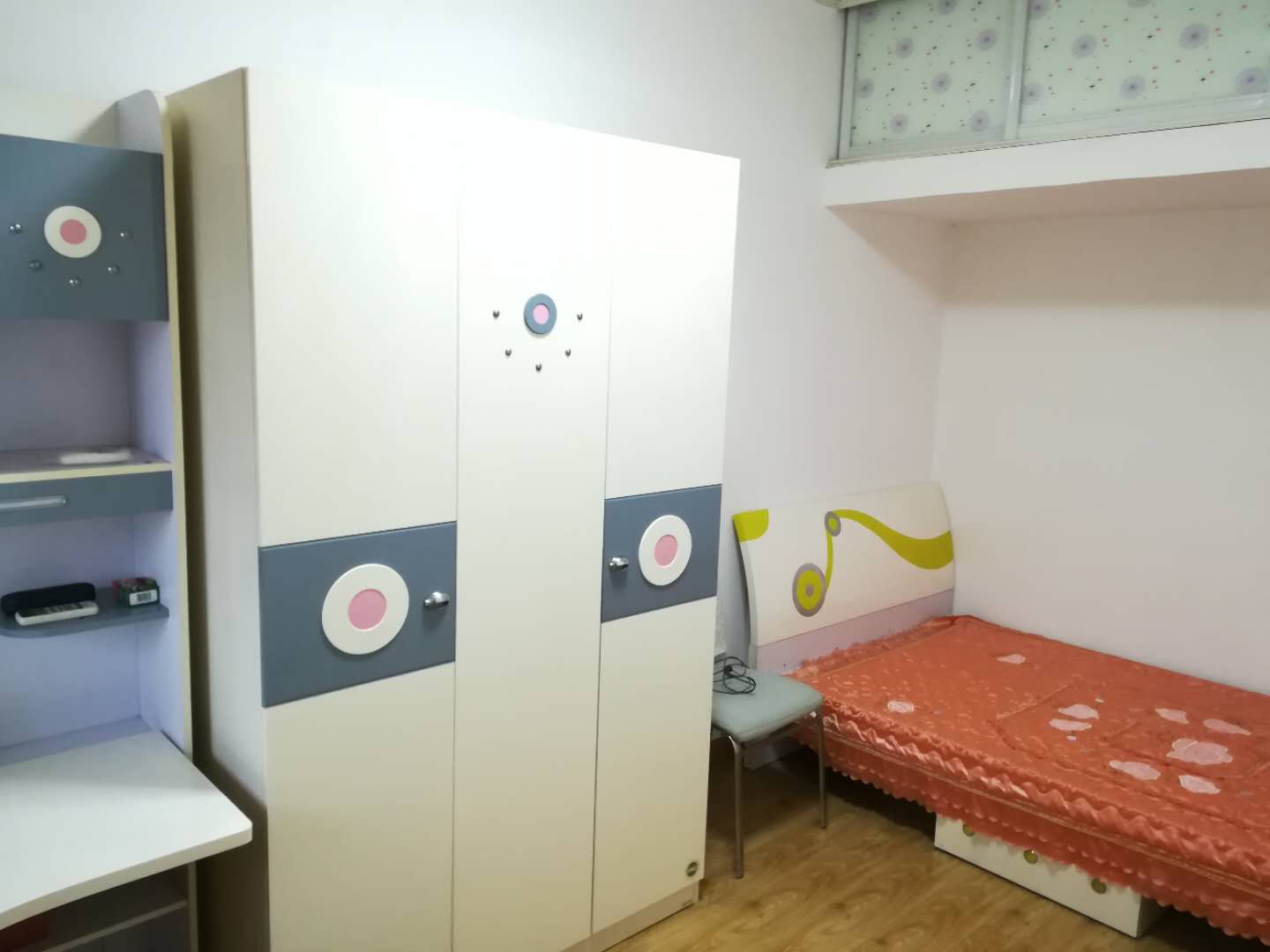 生资公司宿舍（人行路西）精装2室套房，拎包入住，35.8万