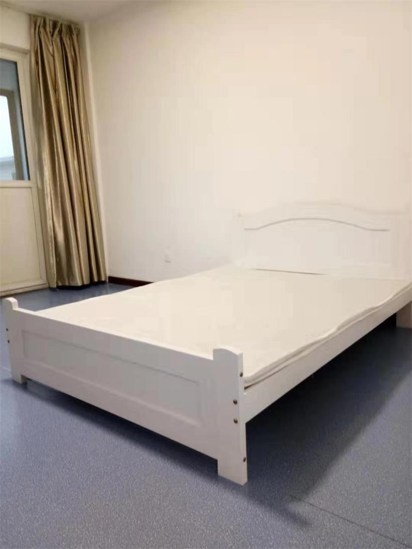 吉房出租：北海花园西大门，地理位置优越，交通便捷，家具家电齐全，拎包入住！